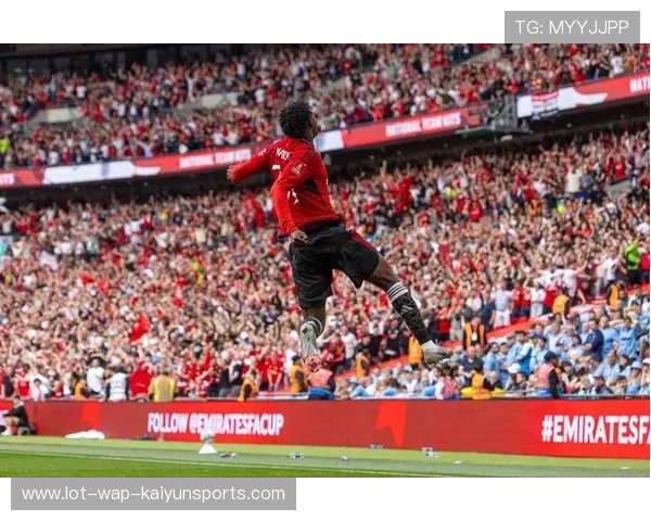 曼联必须拿 12 分？滕哈赫保命赛程出现